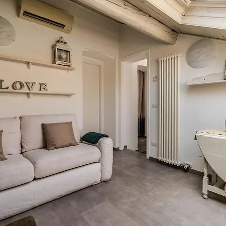 公寓 Duomo 15 Min M3 Bocconi Navigli Luxury Loft 米兰